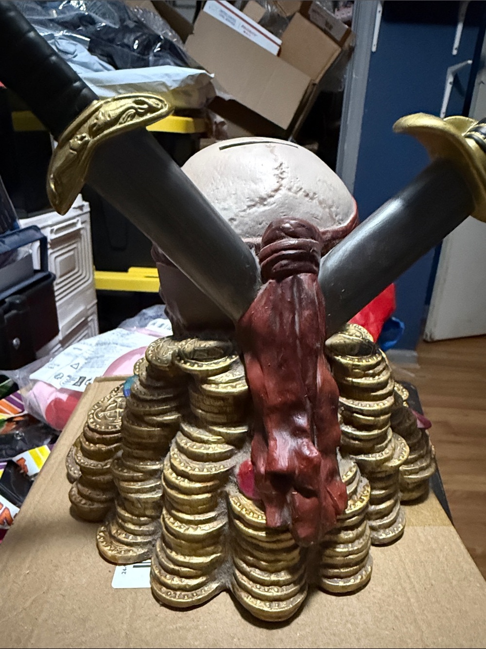 Pirates of the Caribbean Skull Bank with Swords and Gems - Brown & Gold - Picture 9 of 9